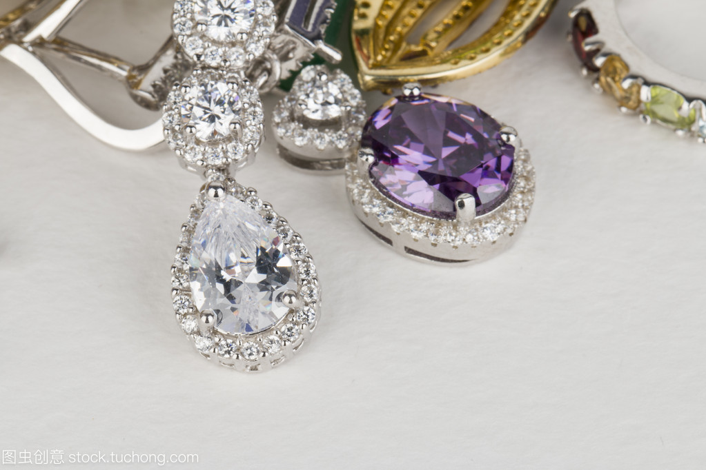 璀璨光華 珠寶首飾的魅力與藝術(shù)